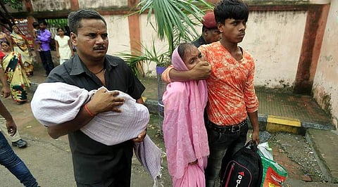 ഗൊരഖ്പൂര് ദുരന്തം: ബിജെപി നേതാക്കളുടെ പ്രതികരണം വിചിത്രം; മുറിവുകളില് ഉപ്പുപുരട്ടും വിധമാണ് ഉളുപ്പില്ലാത്ത ന്യായീകരണമെന്നും തോമസ് ഐസക്