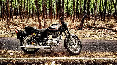 ചേട്ടാ,  റോയല് എന്ഫീല്ഡ് തള്ളിമറിക്കല്ലേ