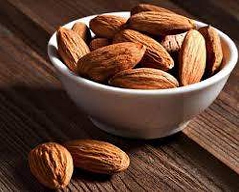 കൊളസ്ട്രോള് കുറയ്ക്കാന് ഈ ഭക്ഷണങ്ങള് കഴിച്ചു നോക്കൂ