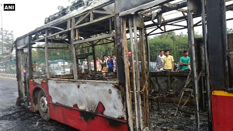 ആള്ദൈവത്തിനെതിരേ കോടതി വിധി: കലാപം സൃഷ്ടിച്ച് ഗുര്മീത് ഭക്തര്; 17 പേര് കൊല്ലപ്പെട്ടു