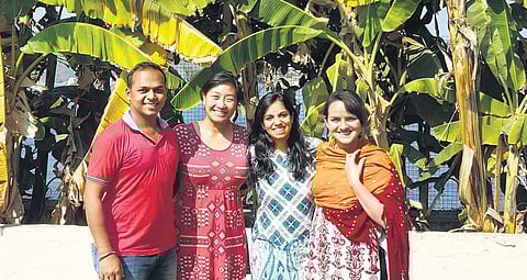 അഹമ്മദാബാദ് ആസ്ഥാനമായ സാതി പാഡിന്റെ നിര്മ്മാതാക്കള്