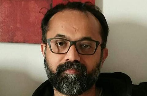 വാങ്ക് - ഉണ്ണി ആര് എഴുതിയ കഥ