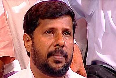 വിമര്ശനങ്ങള് അതിരുകടക്കുന്നു, ഗുരുവായൂരിലെ പെണ്കുട്ടിയെ വേട്ടയാടരുത്: കെവി അബ്ദുല്ഖാദര്