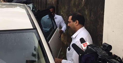 ദിലീപിന്റെ ജാമ്യം: പുതിയ അഭിഭാഷകരുമായി ജയിലില് ഒന്നര മണിക്കൂര് കൂടിക്കാഴ്ച