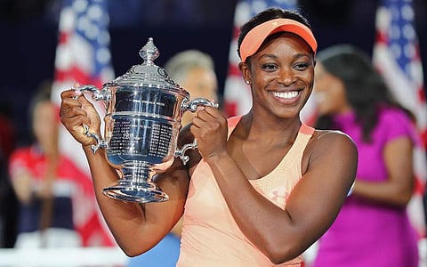 കളിക്കൂട്ടുകാര് തമ്മില് പോരാടി; യുഎസ് ഓപ്പണില് പുതു ചരിത്രം; സീഡില്ലാത്ത സ്റ്റെഫാന്സിന് കിരീടം