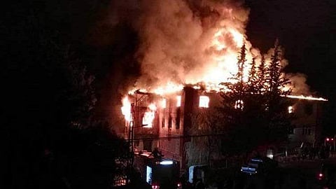 ക്വാലാലംപൂരില് മതപഠന സ്ഥാപനത്തില് തീപിടിച്ച് 23 കുട്ടികളും രണ്ട് വാര്ഡന്മാരും മരിച്ചു