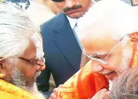 21 കാരിയെ പീഡിപ്പിച്ചു; ഗുര്മീതിന് പിന്നാലെ സ്വാമി ഫലഹാരി ബാബയും അറസ്റ്റില്