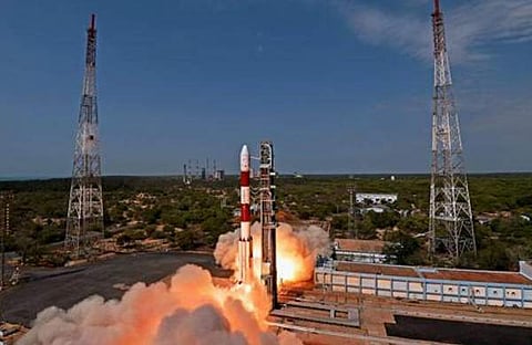 ചരിത്ര നേട്ടവുമായി ഐഎസ്ആര്ഒ ; നൂറാമത് ഉപഗ്രഹം വിക്ഷേപിച്ചു