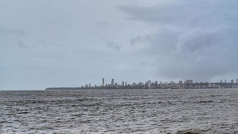 മുംബൈ ഹെലികോപ്റ്റര് അപകടം: മരിച്ചവരില് മൂന്ന് മലയാളികളും