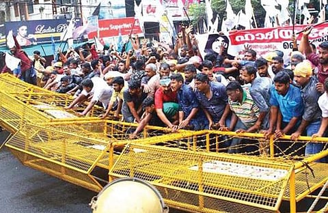 ഹാദിയ കേസിലെ ഹൈക്കോടതി മാര്ച്ച്: എസ്ഡിപിഐ നേതാവ് അറസ്റ്റില്