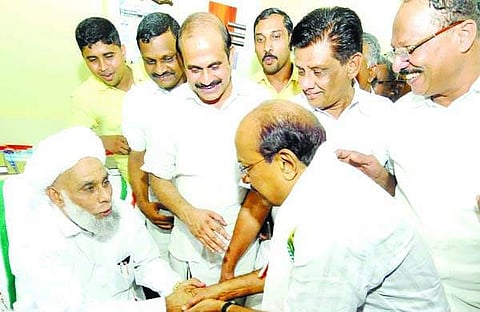 സമസ്ത കുതറുന്നത് ആരുടെ പിടിയില്നിന്ന്