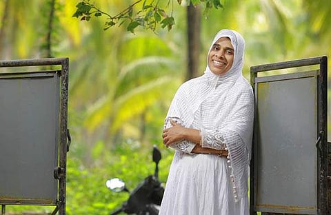 സ്വര്ഗ്ഗം കിട്ടാന് വേണ്ടി കൊല്ലാന് മടിയില്ലാത്തവരാണവര്; മതഭ്രാന്തിനു ചികിത്സയില്ല: ജാമിദ