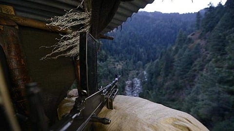 പാക് ഷെല്ലാക്രമണത്തെ പ്രതിരോധിക്കാന് 14,000 ബങ്കറുകള് സ്ഥാപിക്കാന് ഒരുങ്ങി ഇന്ത്യ