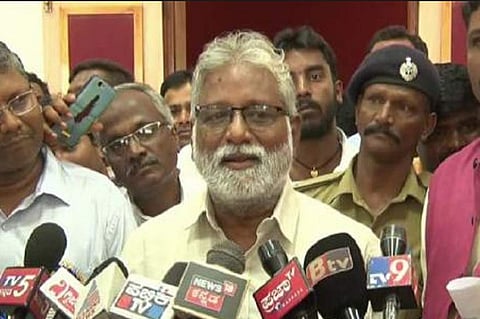 കുമാരസ്വാമി സർക്കാരിന് തിരിച്ചടി; കർണാടകയിലെ ഏക ബി.എസ്.പി മന്ത്രി രാജിവച്ചു