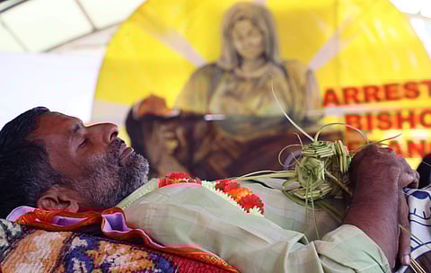 സ്റ്റീഫന് നിരാഹാര സമരത്തില്