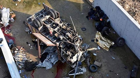 തുര്ക്കിയില് നിയന്ത്രണം വിട്ട ട്രക്ക് കനാലിലേക്ക് മറിഞ്ഞ് കുഞ്ഞുങ്ങളടക്കം 22 അഭയാര്ത്ഥികള് മരിച്ചു