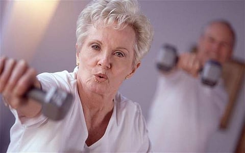 സ്ത്രീകള് പുരുഷന്മാരെക്കാള് കൂടുതല് കാലം ജീവിക്കും; കാരണമിതാണ്