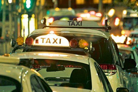 എറണാകുളത്ത് തിങ്കളാഴ്ച 24 മണിക്കൂർ ഓൺലൈൻ ടാക്സി സൂചനാ പണിമുടക്ക്