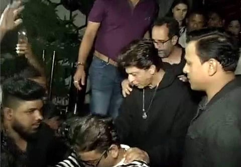 പിറന്നാള് ആഘോഷം പുലരുവോളം നീണ്ടു ; വില്ലനായി മുംബൈ പൊലീസിന്റെ ഇടപെടല്