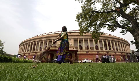 സമത്വവും സംവരണവും:ജാതിയോ സാമ്പത്തികമോ?