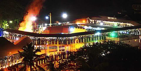 സന്നിധാനത്ത് എമര്ജന്സി ഓപ്പറേഷന് തീയേറ്റര്; മണ്ഡലമകരവിളക്ക് കാലത്ത് ശബരിമലയില് വിപുലമായ സംവിധാനവുമായി ആരോഗ്യ വകുപ്പ്