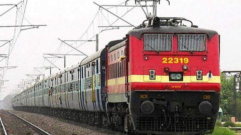 palaruvi express