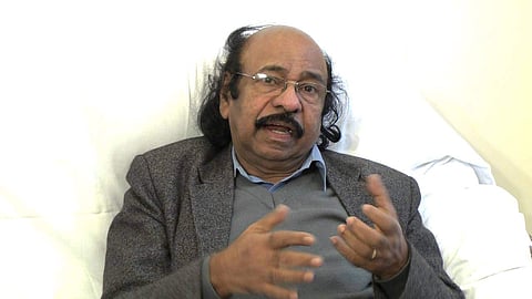 ശബരിമലയിൽ ട്രാൻസ്ജന്റേഴ്സിനെ തടഞ്ഞത് അംഗീകരിക്കാനാകില്ല; വനിതാ മതിലിൽ പ്രതിഷേധം ഉൾക്കൊള്ളിക്കണം- വിമർശനവുമായി സച്ചിദാനന്ദൻ