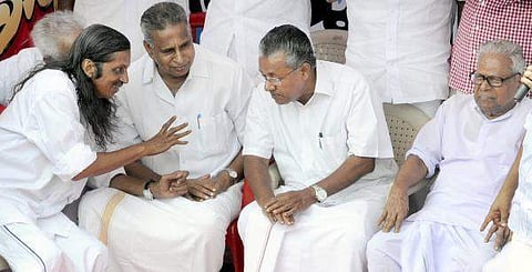 വീരേന്ദ്ര കുമാറും ബാലകൃഷണപിള്ളയും മുന്നണിയിലേക്ക്: ഐഎന്എല് അകത്താകുമോയെന്ന് ഇന്നറിയാം; ഇടതുമുന്നണി യോഗം ഇന്ന്