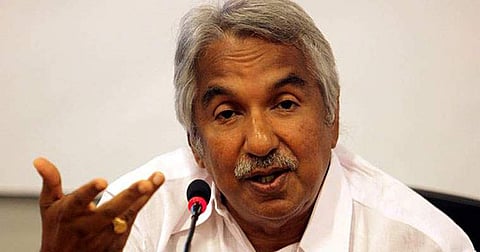 വിഴിഞ്ഞം കരാറില് അഴിമതിയില്ല; ഉമ്മന്ചാണ്ടിക്ക് ക്ലീന്ചിറ്റ്; ജുഡീഷ്യല് അന്വേഷണകമ്മീഷന് റിപ്പോര്ട്ട് കൈമാറി