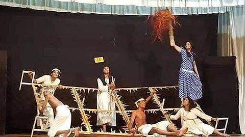 'കിതാബി'ന്റെ ശത്രുക്കള്, ആണ്കോയ്മയുടെ മിത്രങ്ങള്