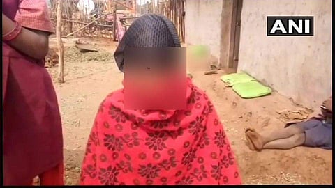 ബലാത്സംഗം ചെയ്യപ്പെട്ട 13 കാരിയെ ശുദ്ധീകരിക്കാന് മുടി മുറിച്ചു; പെണ്കുട്ടിക്ക് നേരെ നാട്ടുകാരുടെ ക്രൂരത