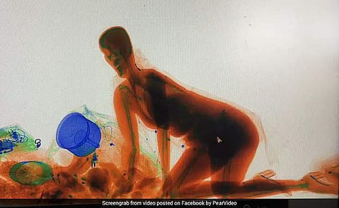 ബാഗ് കളവുപോകാതിരിക്കാന് റെയില്വേ സ്റ്റേഷനിലെ എക്സ് റേ മെഷീനില് ചാടിക്കയറി യുവതി; വീഡിയോ വൈറല്