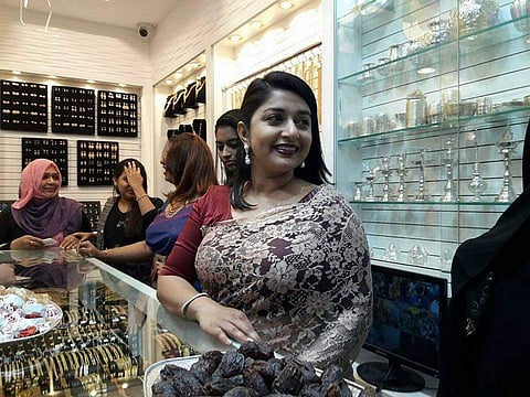 തടിച്ച് പുത്തന് ലുക്കില് മീര ജാസ്മിന് ചിത്രങ്ങള് കാണാം