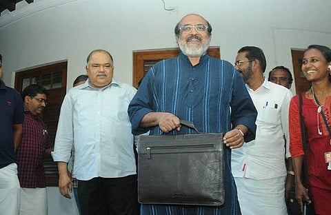 സാമൂഹ്യ സുരക്ഷയാകും ബജറ്റിന്റെ കേന്ദ്രബിന്ദു ; ജനക്ഷേമ ബജറ്റെന്ന സൂചന നല്കി ധനമന്ത്രി