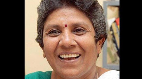 ഉമ്മന് ചാണ്ടി ഇടപെട്ടു, നാലു ഐ ഗ്രൂപ്പുകാരെ വെട്ടി ലതികാ സുഭാഷ് മഹിളാ കോണ്ഗ്രസ് അധ്യക്ഷ