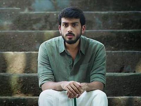 പറഞ്ഞറിയിക്കാന് പറ്റാത്ത ഒരു സന്തോഷം അതിനപ്പുറം ടെന്ഷന്: കാളിദാസ് ജയറാം