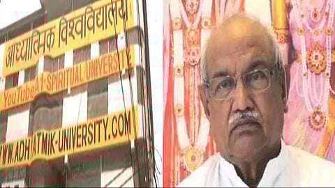 'സ്ത്രീകള് നരകത്തിലേക്കുളള കവാടം'; വിവാദപരാമര്ശവുമായി ആള് ദൈവത്തിന്റെ അഭിഭാഷകന് കോടതിയില്