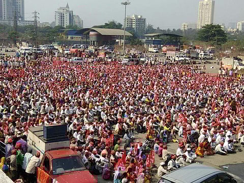 ആവശ്യങ്ങള് അംഗീകരിച്ചു; കാര്ഷിക കടങ്ങള് എഴുതിത്തള്ളും; സമരം വിജയത്തിലേക്ക്