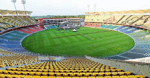 ഇന്ത്യ-വെസ്റ്റിന്ഡീസ് മല്സരം തിരുവനന്തപുരത്തേക്ക് ? ; കൊച്ചിയിലെ മികച്ച ഫുട്ബോള് ടര്ഫ് നശിപ്പിക്കാനാകില്ലെന്ന് കായികമന്ത്രി