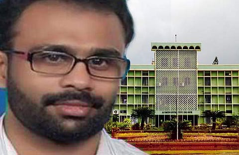 'വത്തക്ക' പ്രയോഗം: വിദ്യാര്ത്ഥി പ്രതിഷേധം രൂക്ഷം; ജവഹര് അവധിയില് പ്രവേശിച്ചു