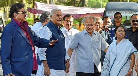 അടുത്ത തെരഞ്ഞടുപ്പില് താമര ചിഹ്നത്തില് മത്സരിക്കാനില്ലെന്ന് ശത്രുഘ്നന് സിന്ഹ