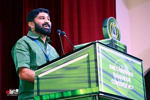 സിപിഎമ്മുകാര് പൊലീസുകാരെ വാഹനത്തിന് മുന്നിലേക്ക് പിടിച്ചു തള്ളുകയായിരുന്നു:കരിങ്കൊടി ആക്രമണത്തില് വിശദീകരണവുമായി വി.ടി ബല്റാം