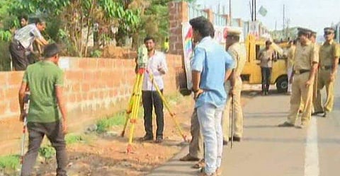 ദേശീയപാത വികസനം : സര്വകക്ഷിയോഗം ഇന്ന് ; സര്വ്വേ നടപടികള് താല്ക്കാലികമായി നിര്ത്തിവെച്ചു