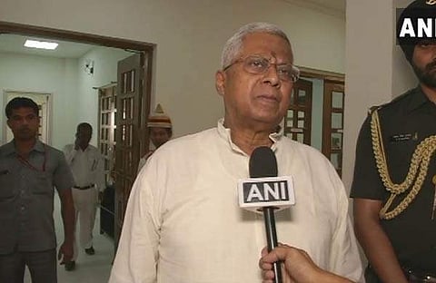 മഹാഭാരതകാലത്തെ ഇന്റര്നെറ്റ്: ത്രിപുര മുഖ്യമന്ത്രിയെ പിന്തുണച്ച് ഗവര്ണര്