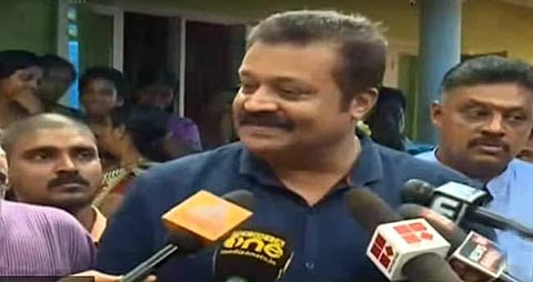 കൊമ്പുള്ള പൊലീസുകാരുടെ കൊമ്പൊടിക്കണം; ശ്രീജിത്തിന്റെ വീട്ടിലെത്തി സുരേഷ് ഗോപി