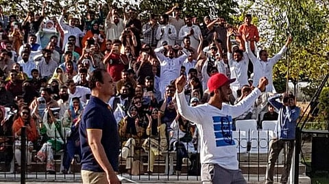 വാഗ അതിര്ത്തിയില് പാക് ക്രിക്കറ്റ് താരത്തിന്റെ കോമാളിത്തരം; പ്രതിഷേധവുമായി ബിഎസ്എഫ്