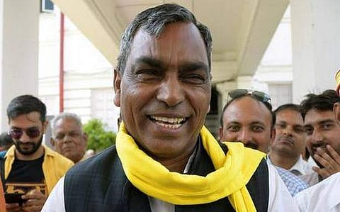 ഉത്തര്പ്രദേശ് മന്ത്രിക്കെതിരെ ചീമുട്ടയേറ്; വിവാദ പ്രസ്താവനക്കെതിരെ പ്രതിഷേധം ശക്തം