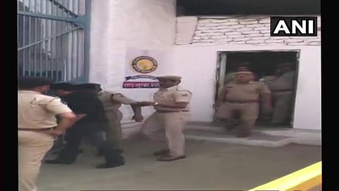 സൽമാൻഖാൻ ജോധ്പൂർ സെൻട്രൽ ജയിലിൽ ; ജാമ്യാപേക്ഷ നാളെ പരിഗണിക്കും