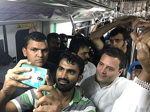 സെല്ഫി, കുല്ഫി, മെട്രോ; ബംഗളുരൂവില് ഓടിനടന്ന് രാഹുല്