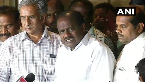 രണ്ട് ജെഡിഎസ് എംഎല്എമാരെ ബിജെപി ചാക്കിട്ടുപിടിച്ചു; തിരിച്ചെത്തുമെന്ന് കുമാരസാമി